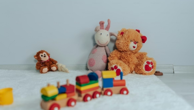 importers-wholesalers-from-sourcing-to-selling