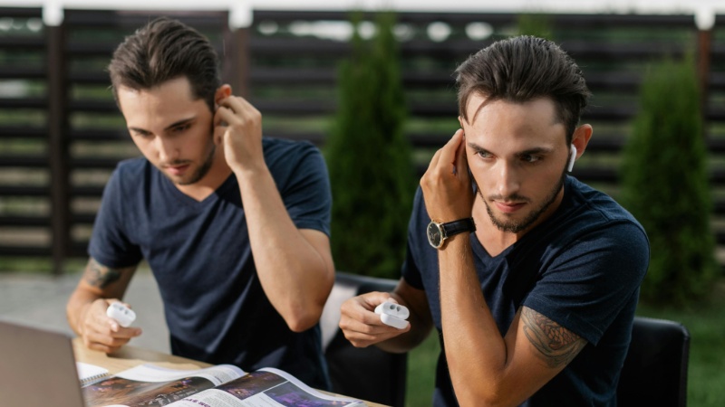 source Wireless earbuds from china