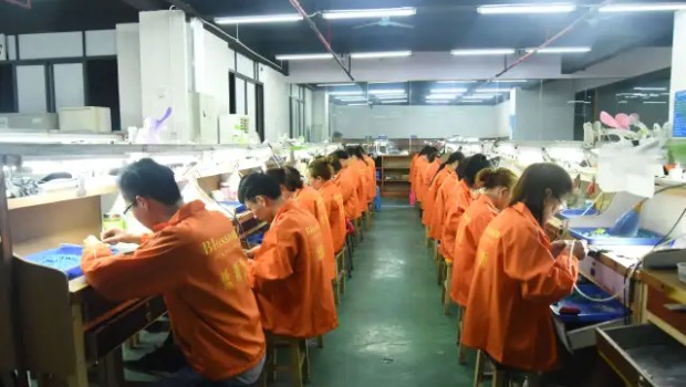 Blossom CS Jewelry Limited's manufacturing factory